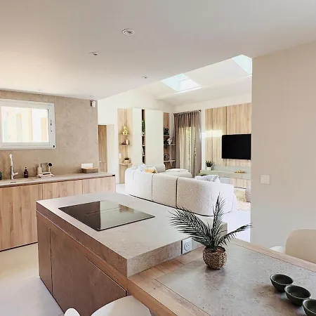 Marine Exceptional With Heated Pool Villa